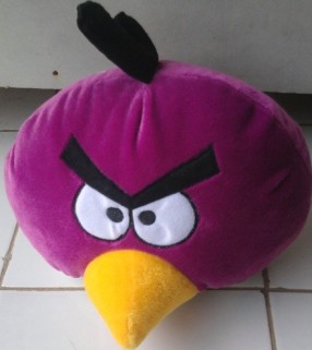 Angry Birds Ungu Sedang